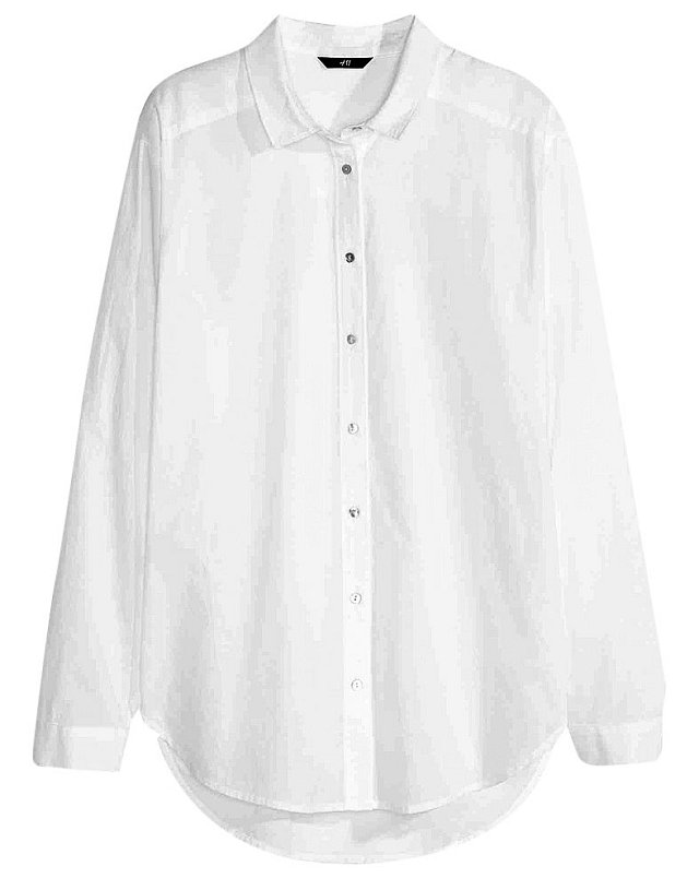 Nejčastěji nosím bílé nebo béžové košile, hodí se naprosto ke všemu. H&M, 599 Kč