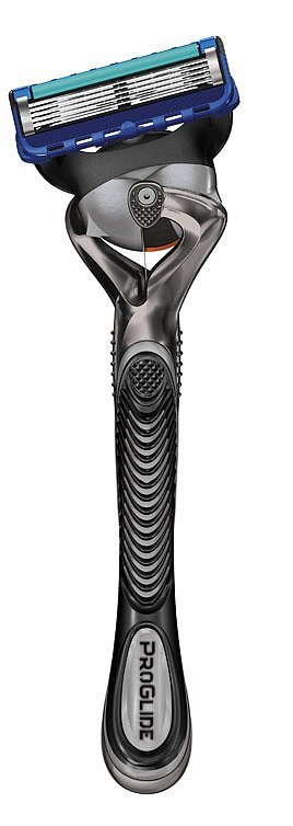 Nový pánský holící strojek Gillette ProGlide Flexball, cena 439,90 Kč.