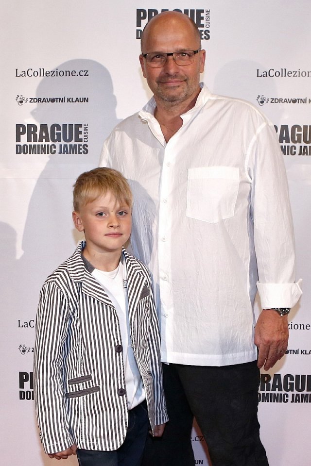 Zdeněk Pohlreich se synem své druhé partnerky Zdeňky.