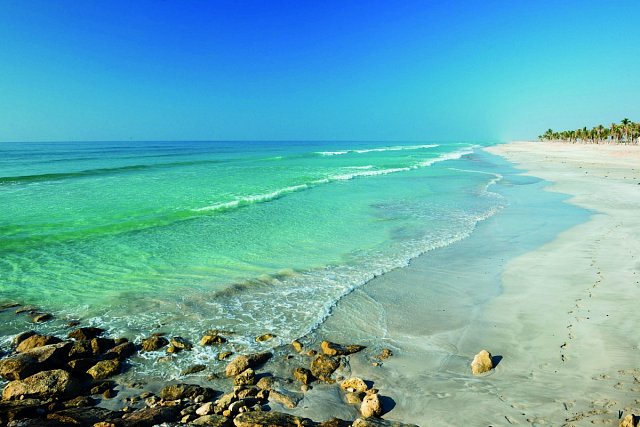 Azurové pláže jsou v Ománu samozřejmostí.