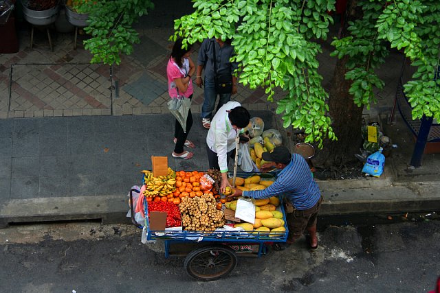 Pojízdný stánek s ovocem
