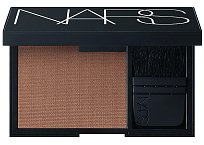 Tahiti bronzer z kolekce Last Resort Collection, Nars, 1450 Kč