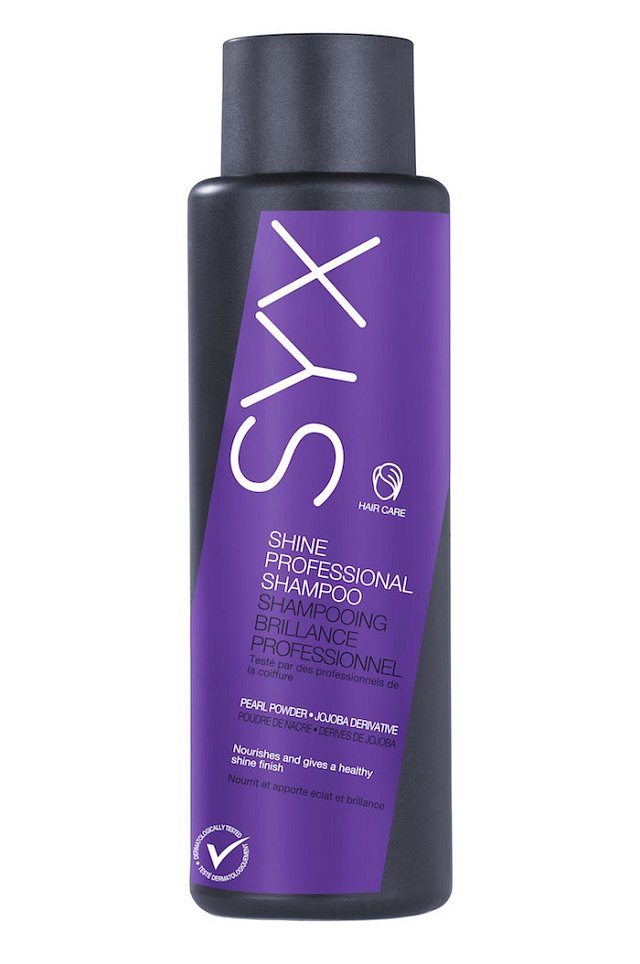 Šampón SYX Professional Shampoo Shine na unavené a suché vlasy bez lesku. K dostání v síti parfumerií Marionnaud, cena 99 Kč.