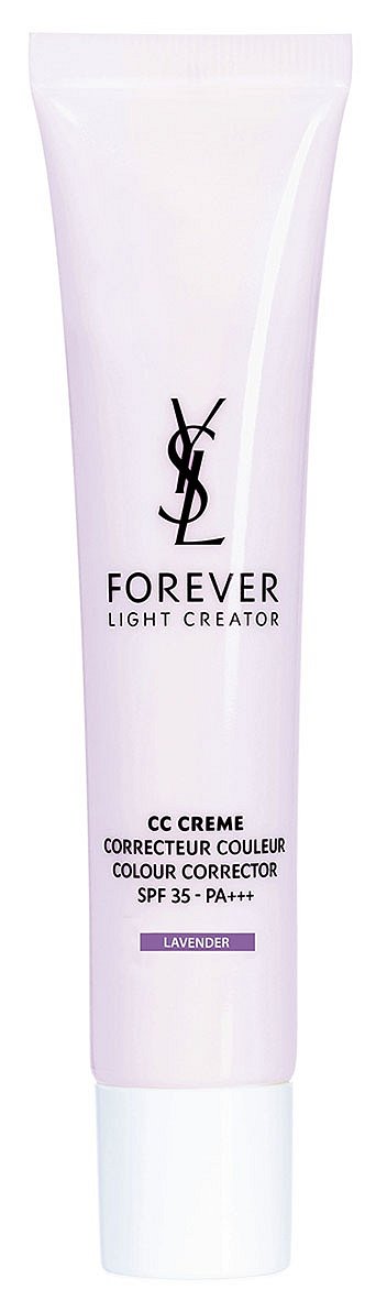 Forever Light Creator- -Levander dodává pokožce přirozený jas, jeho světlefialová barva neutralizuje nažloutlý odstín pleti, YSL, 40 ml 1720 Kč.