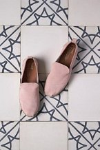 Módní espadrilky TOMS Deconstructed Alpargatas z měkoučkého semiše, cena 2100 Kč, k dostání na Urbanlux.cz. 