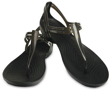 Černé sandálky Crocs Isabella T-strap Black, cena 1199 Kč, k dostání na www.urbanlux.cz.