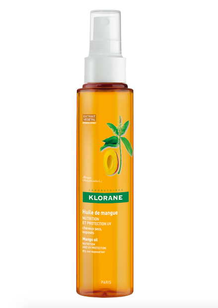 Mangový olej bez oplachováni od Klorane, s UV filtry, bez silikonů a palmového oleje. Cena je 345 Kč.