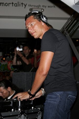 DJ Tiësto