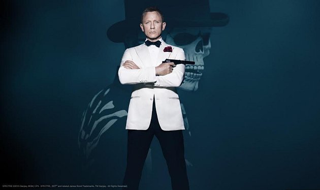 Daniel Craig je zpět jako Agent 007.