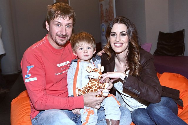 Lucie Váchová dorazila s manželem Davidem a synem Davídkem.