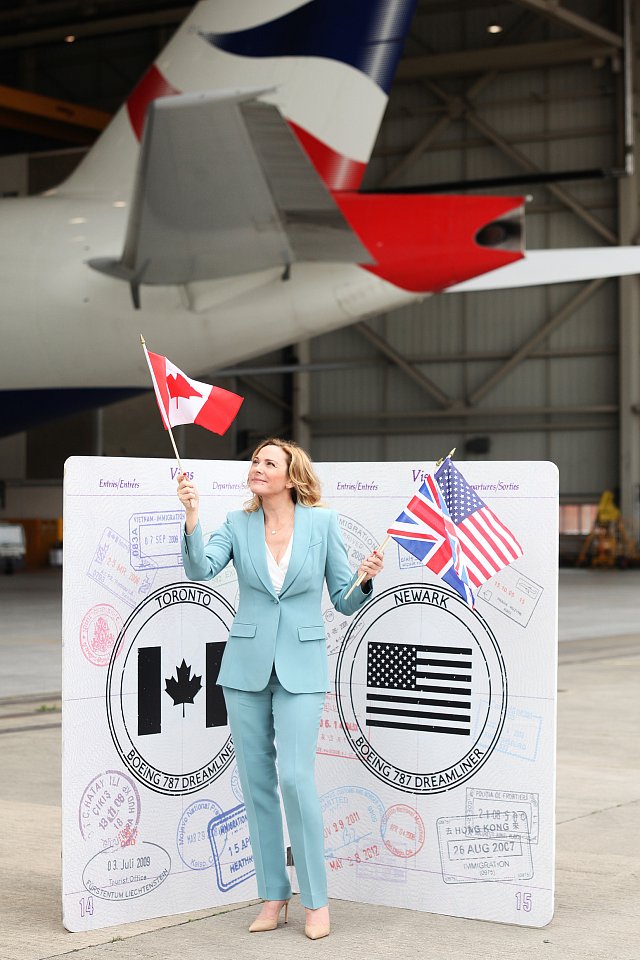 Kim Cattrall welcomes British Airways' 787