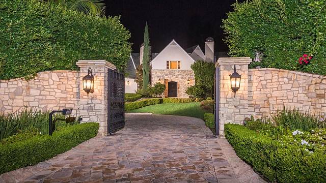 Mariah Carey si pronajme luxusní vilu v Beverly Hills