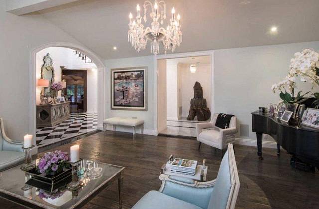 Herečka Kyle Richards a Mauricio Umansky se loučí se svým domovem v Beverly Hills