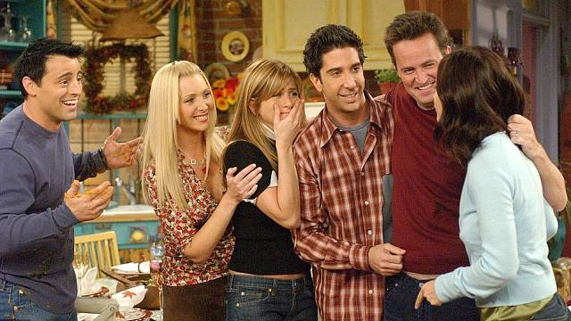 Přátelé Chander, Joey, Monika, Rachel, Phoebe a Ross berou život s nadhledem a sobě vlastním optimismem.