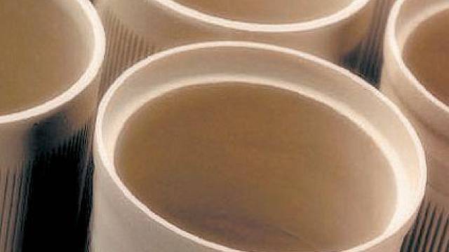 Super odolné vložky se u Schiedelu vyrábí z tenkostěnné keramiky.
