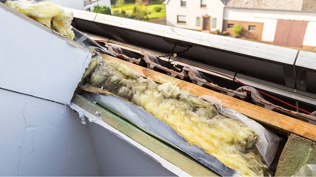 V případě potřeby lze také zlepšit tepelnou izolaci okenního otvoru.