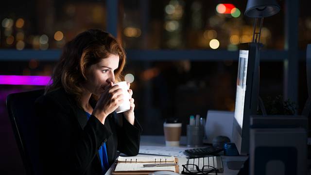 Práce přesčas: Může vám ji šéf nařídit?