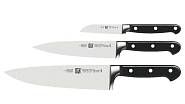 Zwilling Professional S set nože kuchařského (délka čepele 20 cm), plátkovacího (16 cm, na porcování pečeně a mas) a nože na zeleninu (9 cm), cena 6510 Kč