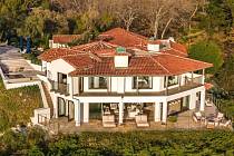 Kim Kardashian koupila dům v exkluzivní oblasti Malibu za necelé 2 miliardy