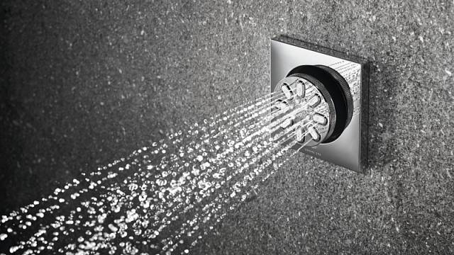 Boční í tělové sprchy Rainshower Aqua Body sprays obohatí každodenní sprchování o pulzující vodní masáž, cena na dotaz.