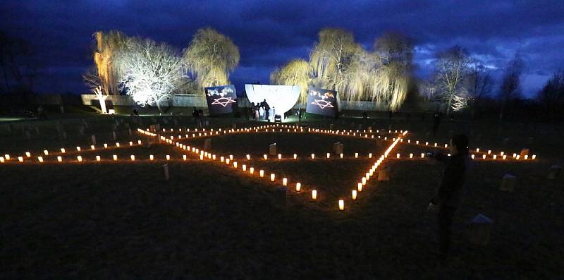 Pietní akce k uctění mezinárodního Dne památky obětí holocaustu v Terezíně 