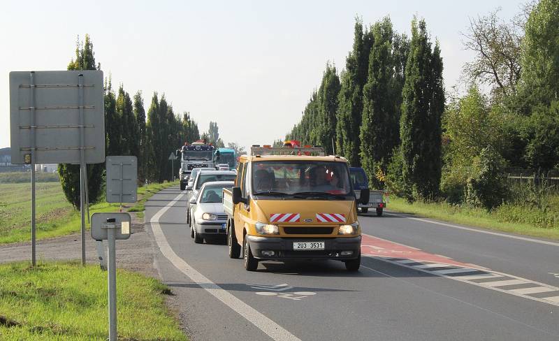 Řidiče čekají při cestě do Litoměřic kvůli veletrhu Zahrada Čech tradiční dopravní komplikace