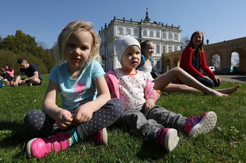 Zahájení sezony na zámku v Ploskovicích