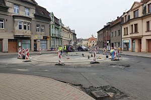 Pozor na asfaltování v Jungmannově ulici Roudnici nad Labem