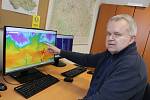 Martin Možný v hydrometeorologické observatoři v Doksanech. Archivní foto