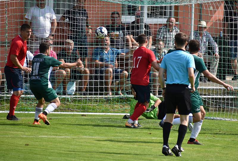 Sport fotbal I.B třída Pokratice - Junior Děčín 5:3