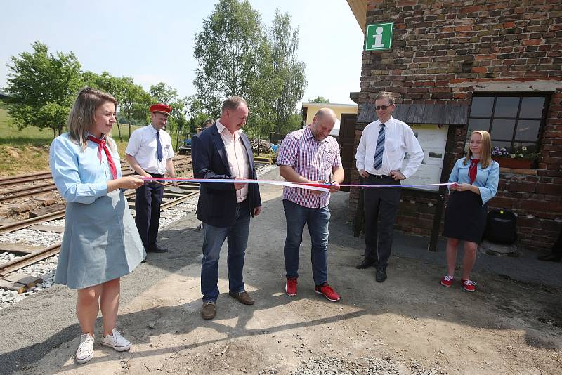 Slavnostní otevření expozice železniční trati a regionálního muzea Lovečkovic.