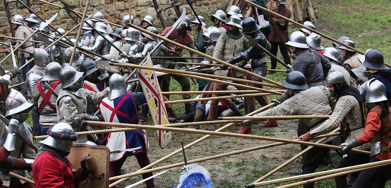 Tradiční středověká bitva na Vodním hradu v Budyni nad Ohří, 2019