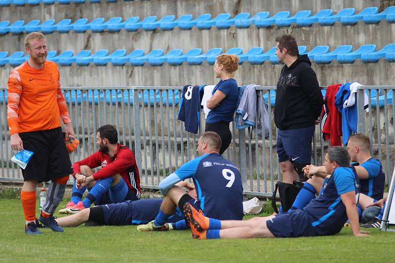 Zaměstnanecká liga Deníku: čtvrtý semifinalový turnaj druhého ročníku hostil sportovní areál Pod Lipou v Roudnici nad Labem.