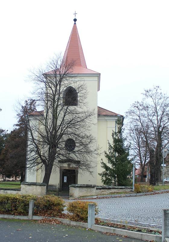 Kostel Nanebevzetí Panny Marie je dominantou Chotěšova.