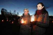 V Terezíně se uskutečnil Průvod světel, šlo o vzpomínkovou akci při příležitosti Mezinárodního dne památky obětí holocaustu.