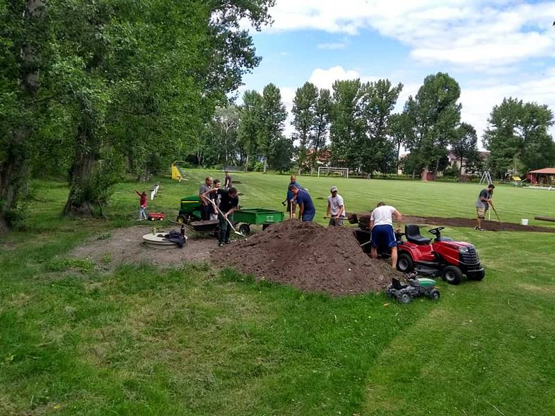 Fotbalová brigáda v Úpohlavech. FOTO: TJ Sokol Úpohlavy