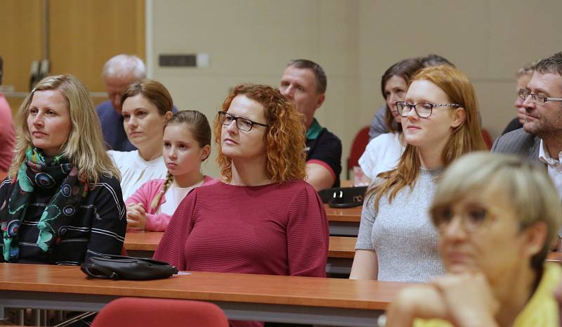 Zástupci Českého červeného kříže a představitelé Litoměřic ocenili dobrovolné dárce krve