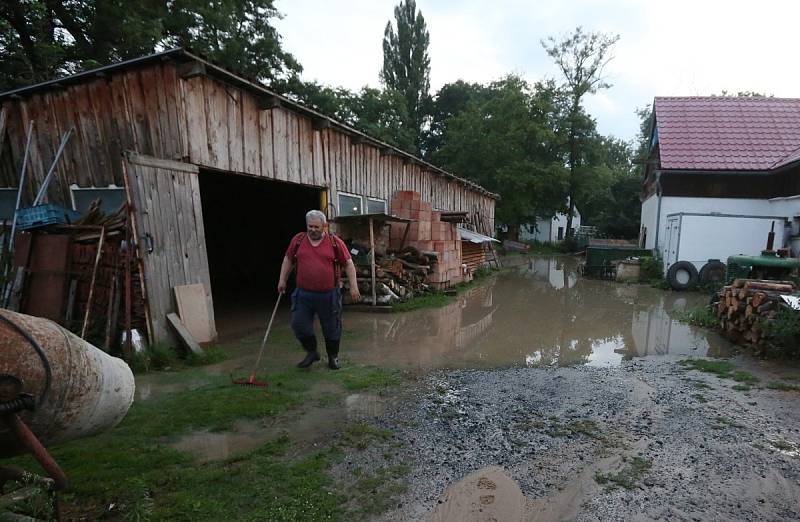 Blesková povodeň zasáhla Zahořany