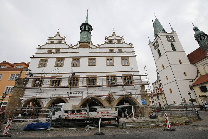 Stará radnice na náměstí v Litoměřicích, kde sídlí muzeum, má novou fasádu.