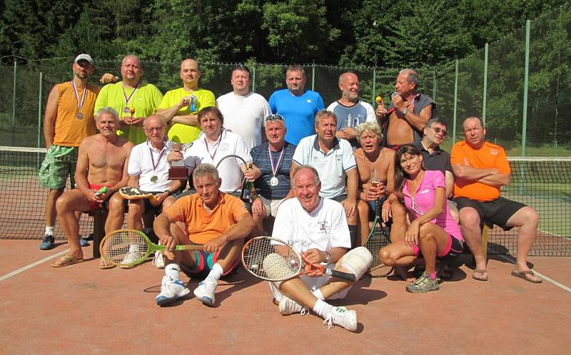 Tenisový Ondráš Cup 2017 se v areálu v Malých Žernosekách letos konal už počtvrté. 