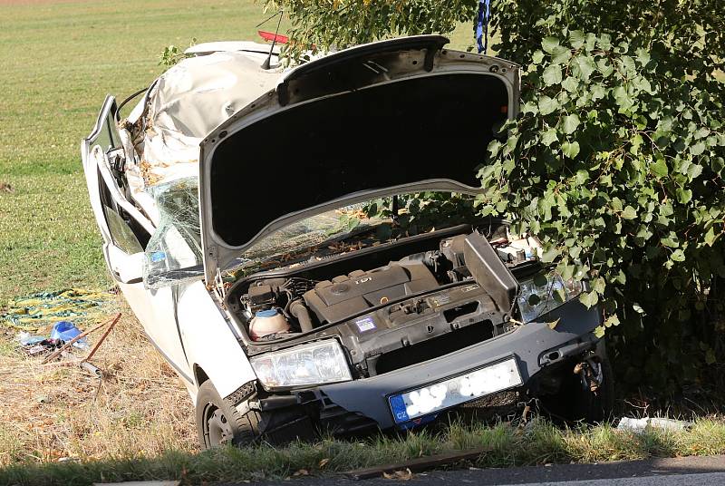 Dopravní nehoda mezi Nížebohy a Budyní nad Ohří.