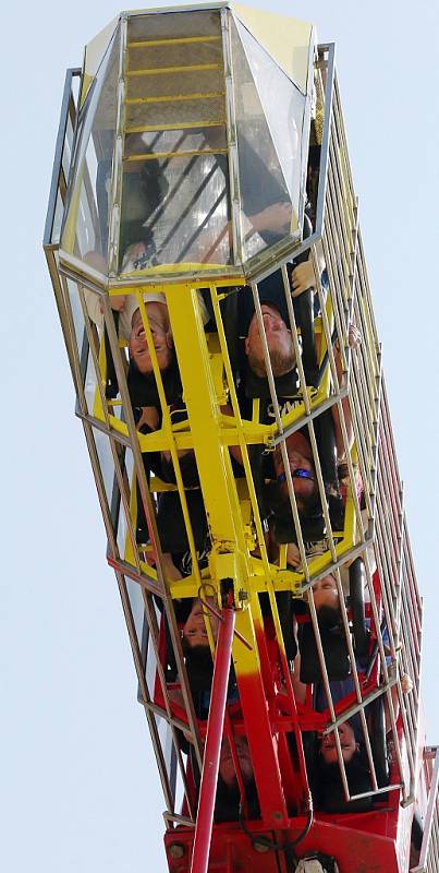 Na úpatí památné hory Říp opět probíhá tradiční Řípská, nebo také Svatojířská pouť