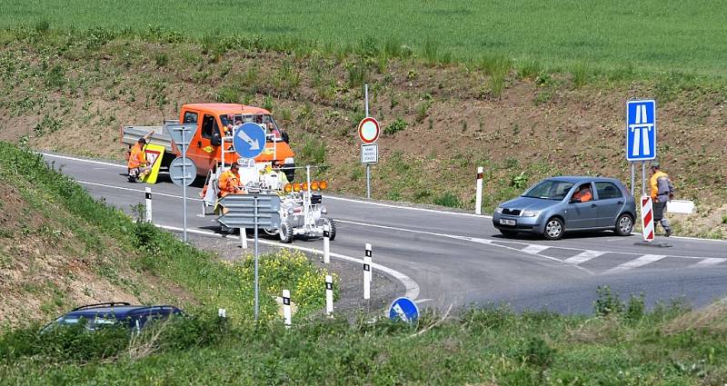 Zprovoznění úseku Lovosice - Bílinka na D8.