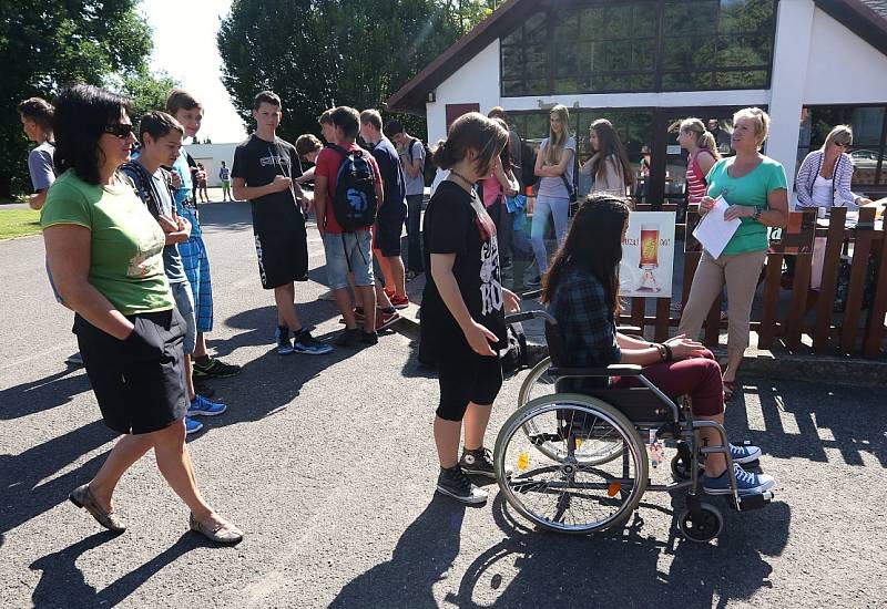 Den bez úrazu - akce pro základní školy - proběhla na Zahradě Čech.