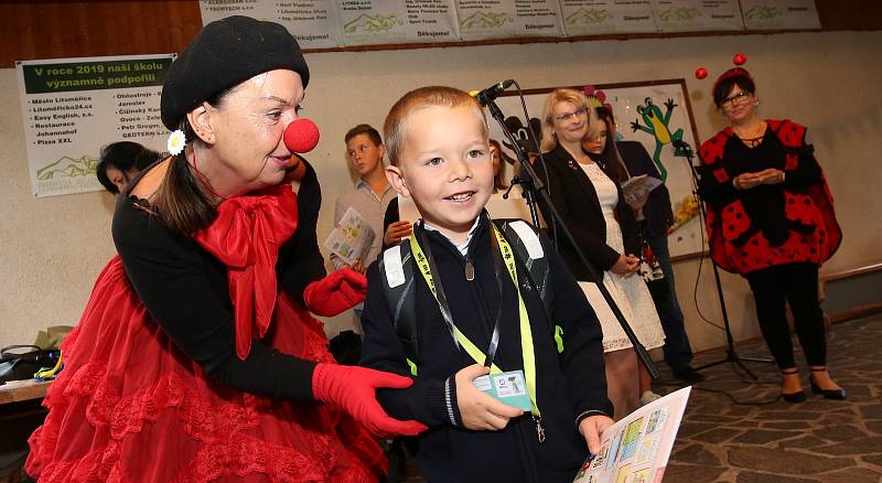 V ZŠ Masarykova v Litoměřicích začal nový školní rok tradičním vítáním prvňáčků