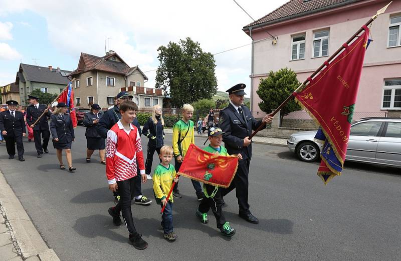 Křešice oslavily výročí 960 let od první písemné zmínky o obci, místní dobrovolní hasiči navíc 140 let činnosti