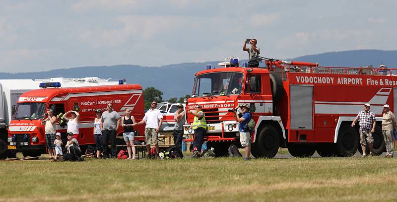 Memorial Air Show v Roudnici nad Labem, neděle