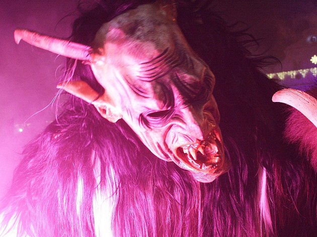 Do Žďáru přijedou krampus čerti, vstupenky jdou na dračku