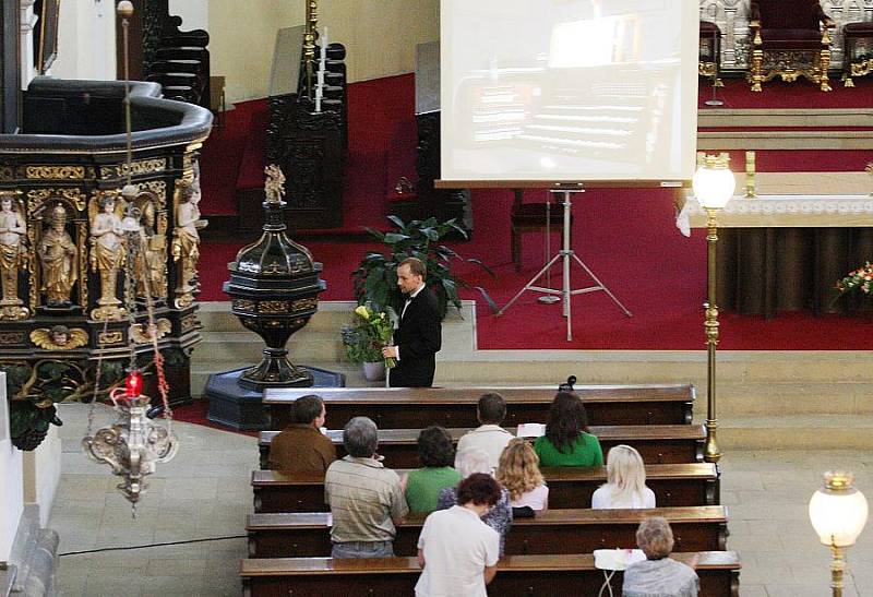 NĚMECKÝ VARHANÍK Krzystof Lukas zahrál v rámci Mezinárodního hudebního festivalu Litoměřické varhanní léto 2011 v katedrále sv. Štěpána. 