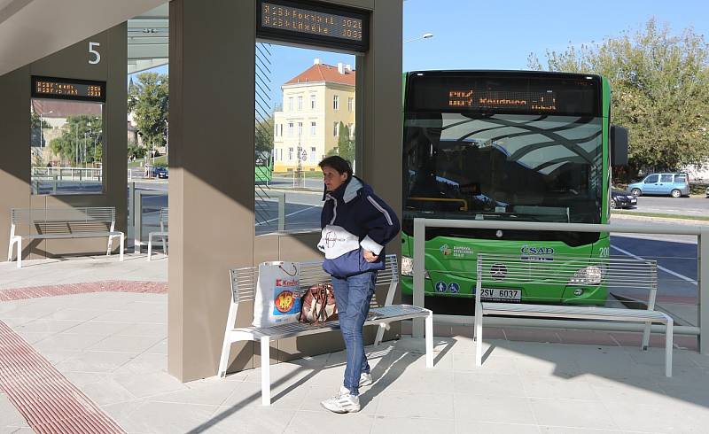 Litoměřické autobusové nádraží bylo slavnostně uvedeno do provozu.